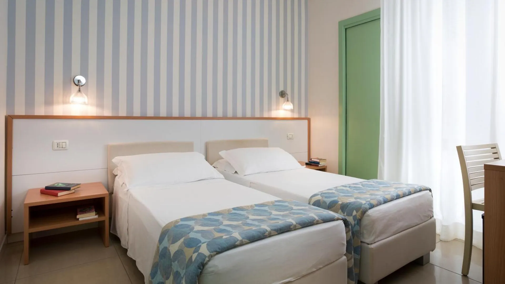 Hotel Calypso- Rimini Marina Centro