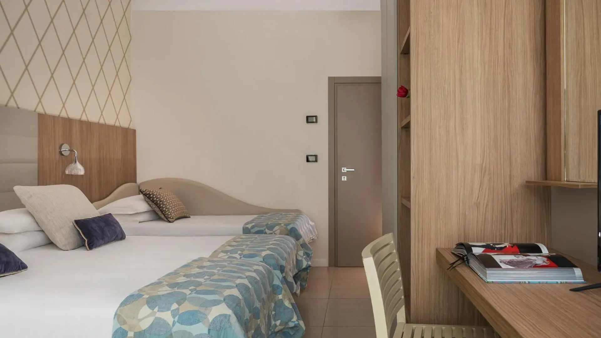 Hotel Calypso- Rimini Marina Centro