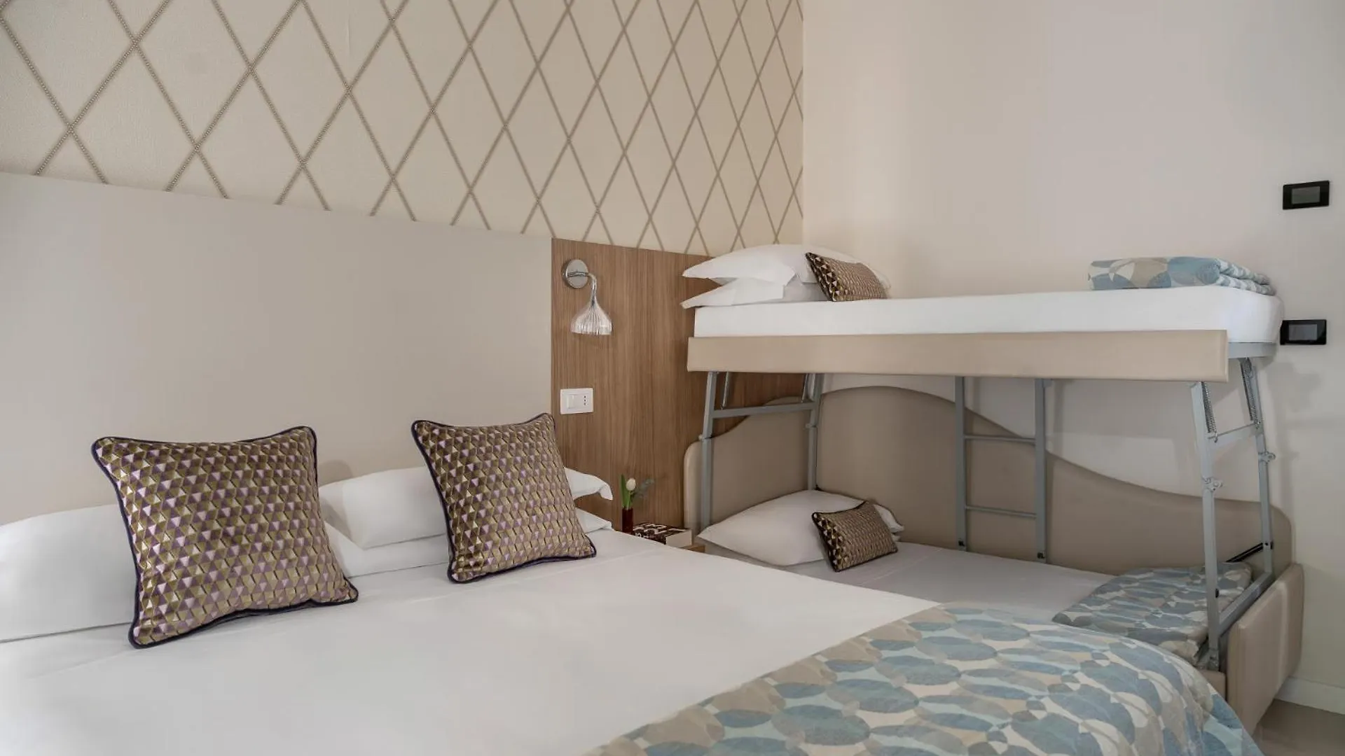 Hotel Calypso- Rimini Marina Centro