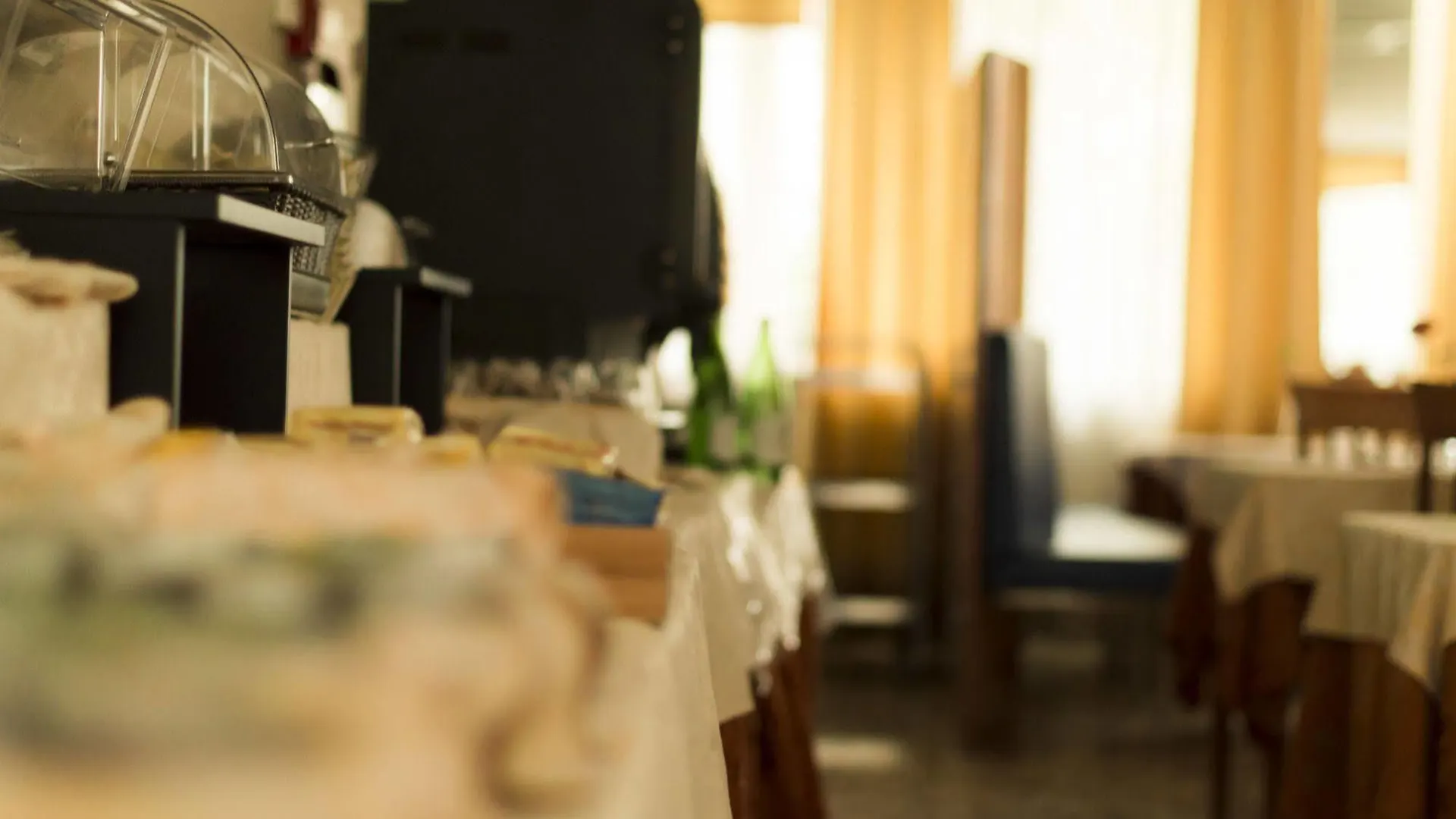 Hotel Calypso- Rimini Marina Centro 3*,  イタリア